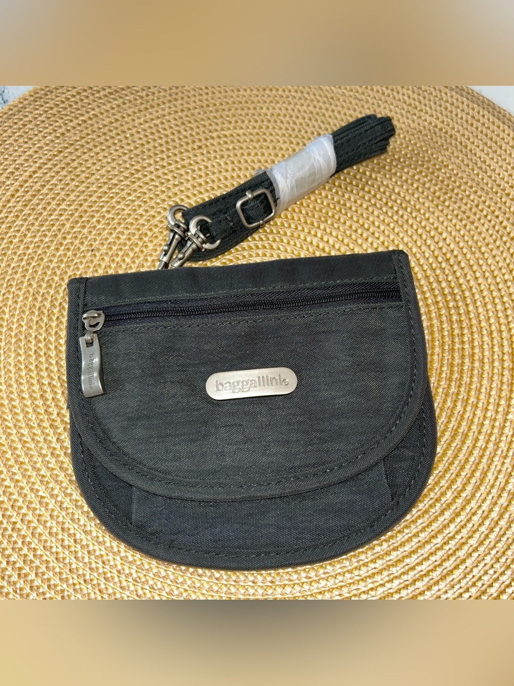 Baggallini Teenee RFID Phone Bag in Gray Wear on Belt or Crossbody Mini Bag NWOT